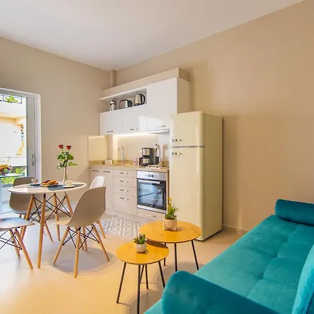Lägenhet Vakakis Family Luxury 2